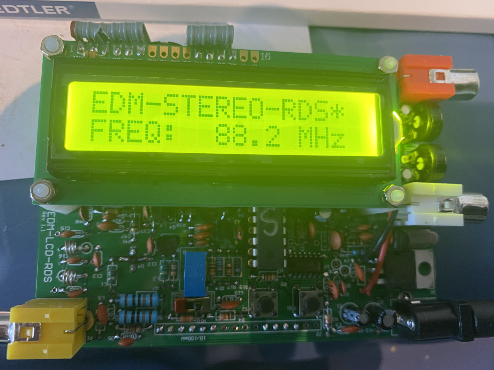 Assembling EDS FM Transmitter